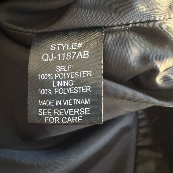 Zenana black vest, zip up, size medium - Picture 7 of 7